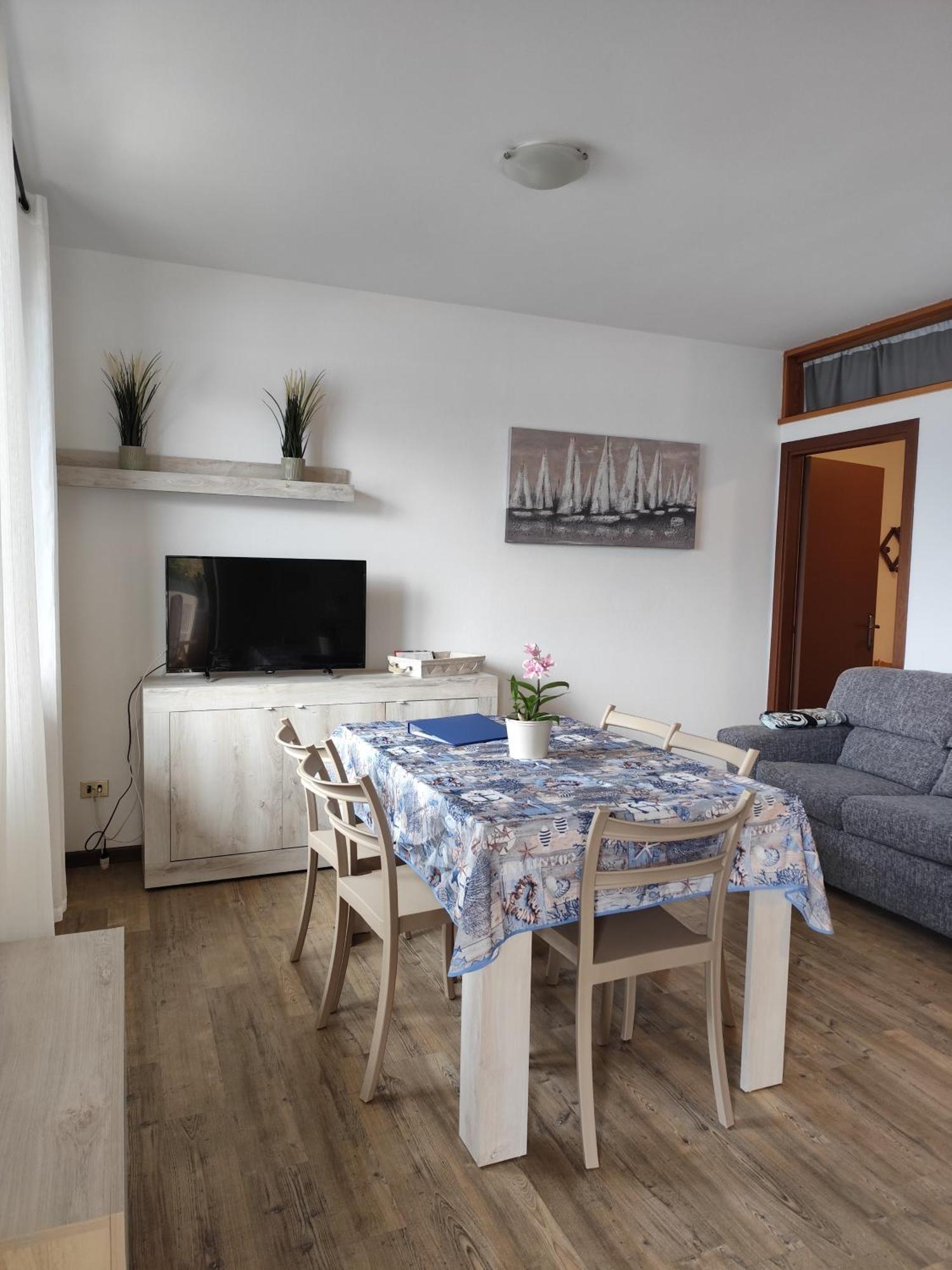 Casa Sofie E Charlotte Apartment วาเรนนา ภายนอก รูปภาพ